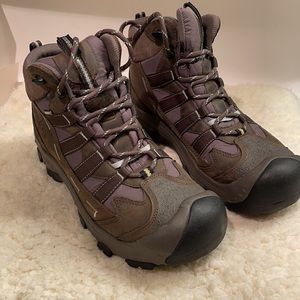 Keen Hiking Steel Toe Boots. Great Condition.
